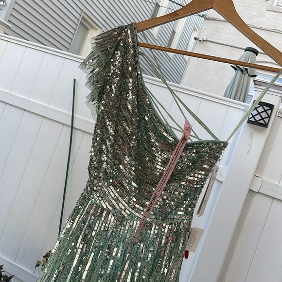 Mac Duggal - Sequined One Shoulder Flutter Sleeve A-Line Gown - Picture 5 of 16